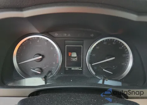 2018 Toyota Highlander Se from USA, damaged, VIN 5TDJZRFH9JS561808